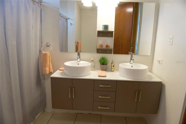 13-AD LAS CASCADAS 1, Toa Alta, PR 00953