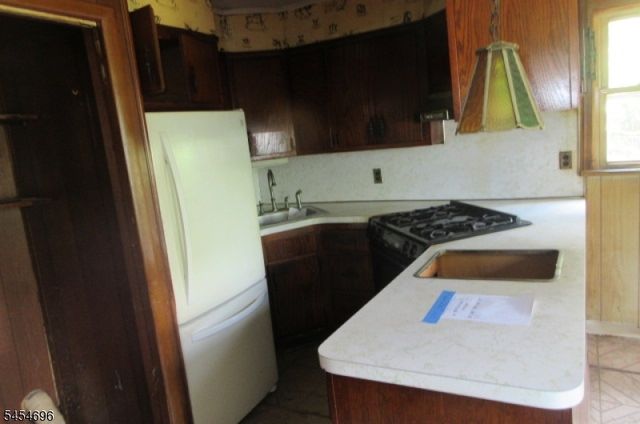 913 Briarcliff Ave, Maywood Boro, NJ 07607