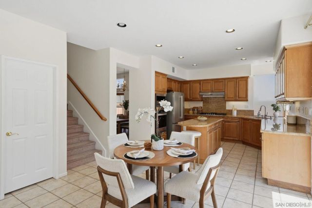12227 Briar Knoll Way, San Diego, CA 92128