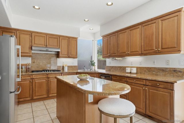 12227 Briar Knoll Way, San Diego, CA 92128
