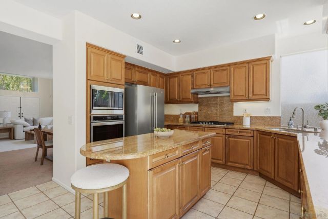 12227 Briar Knoll Way, San Diego, CA 92128