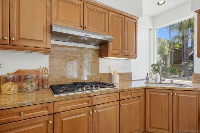 12227 Briar Knoll Way, San Diego, CA 92128