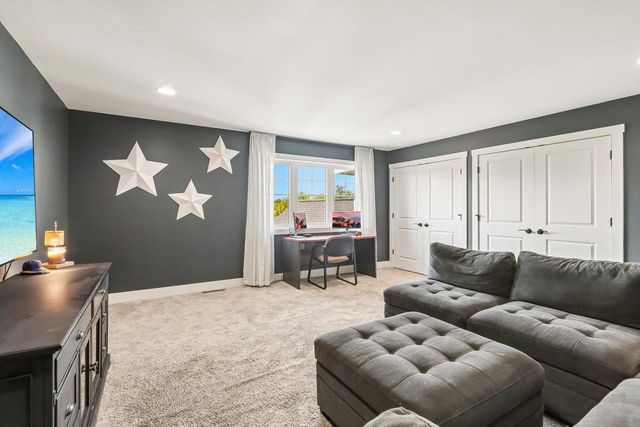 6438 Irving Drive, Sun Prairie, WI 53590