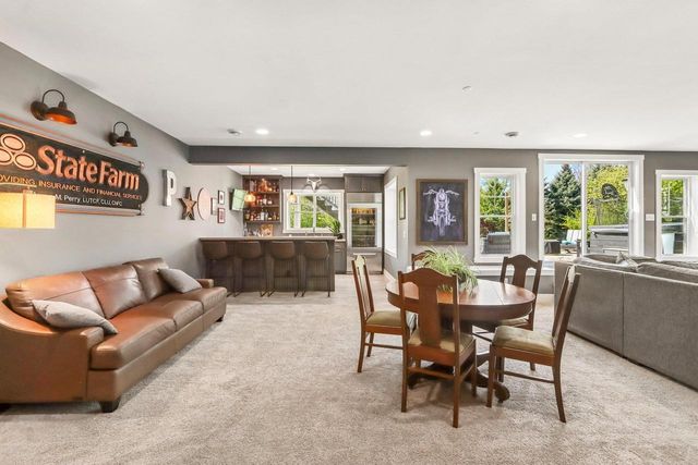 6438 Irving Drive, Sun Prairie, WI 53590