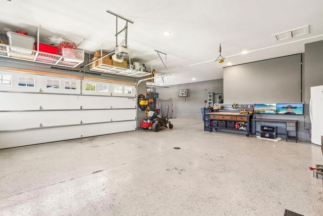 6438 Irving Drive, Sun Prairie, WI 53590