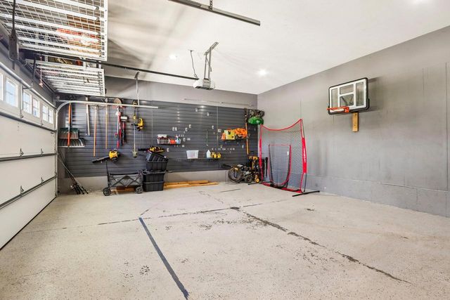 6438 Irving Drive, Sun Prairie, WI 53590