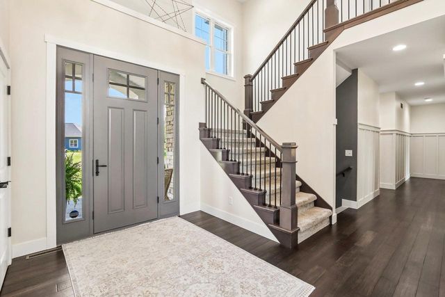 6438 Irving Drive, Sun Prairie, WI 53590