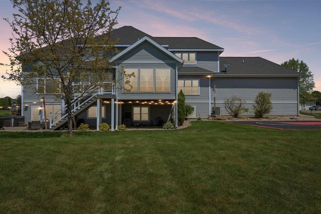 6438 Irving Drive, Sun Prairie, WI 53590