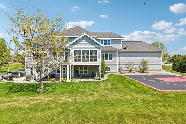 6438 Irving Drive, Sun Prairie, WI 53590