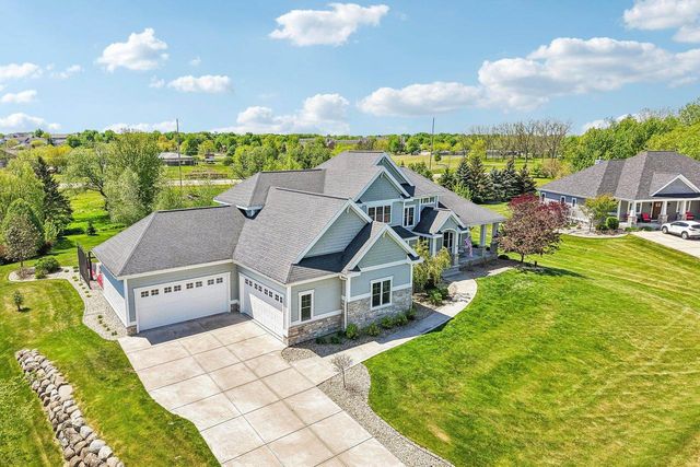 6438 Irving Drive, Sun Prairie, WI 53590