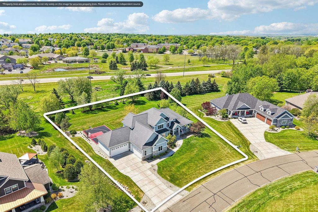6438 Irving Drive, Sun Prairie, WI 53590