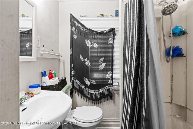 145 Isbell Street, Lansing, MI 48910