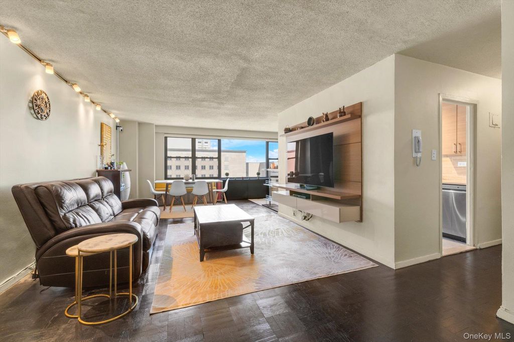 125-10 Queens Boulevard 911, Kew Gardens, NY 11415 — photo 3