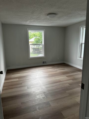 406 E Broadway Street, South Bend, IN 46601