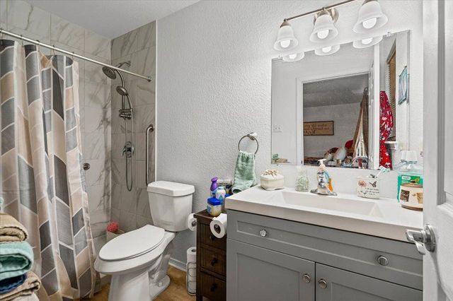 157 Fall Creek DR, Kyle, TX 78640