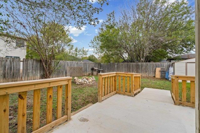 157 Fall Creek DR, Kyle, TX 78640