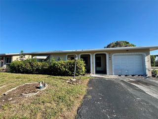 1760 NW 49th St, Deerfield Beach, FL 33064