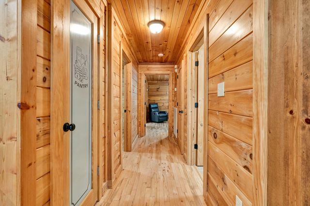 176 Rivers Edge Lane, Benton, TN 37307