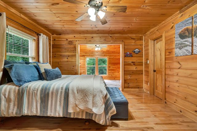 176 Rivers Edge Lane, Benton, TN 37307