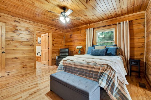 176 Rivers Edge Lane, Benton, TN 37307