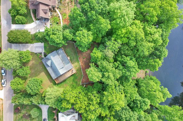 176 Rivers Edge Lane, Benton, TN 37307