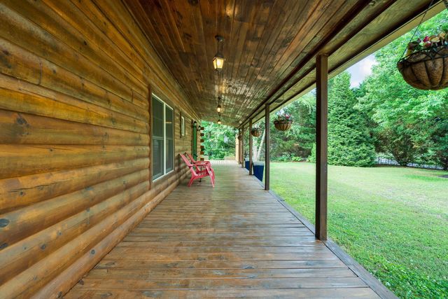 176 Rivers Edge Lane, Benton, TN 37307