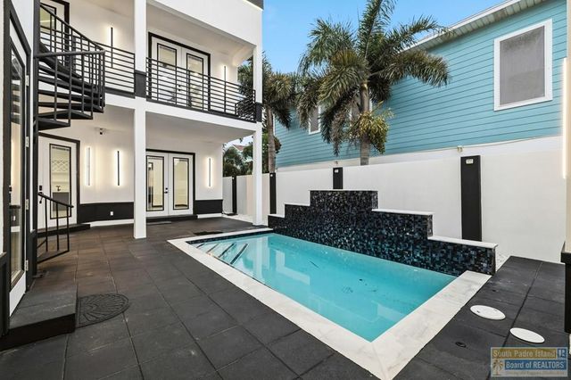 203 W Lantana St., South Padre Island, TX 78597