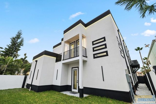 203 W Lantana St., South Padre Island, TX 78597