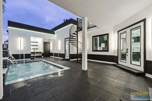 203 W Lantana St., South Padre Island, TX 78597