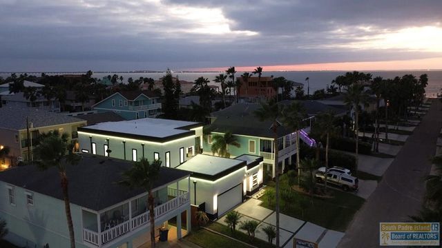 203 W Lantana St., South Padre Island, TX 78597