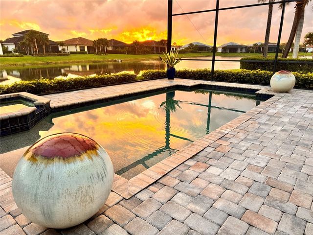 4811 PASTEL COURT, Sarasota, FL 34240