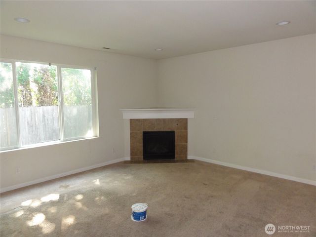 1011 28th Street NW, Puyallup, WA 98371