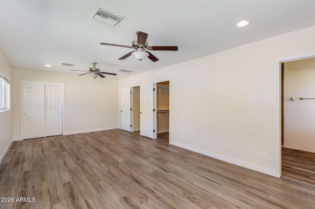 5002 E MITCHELL Drive, Phoenix, AZ 85018