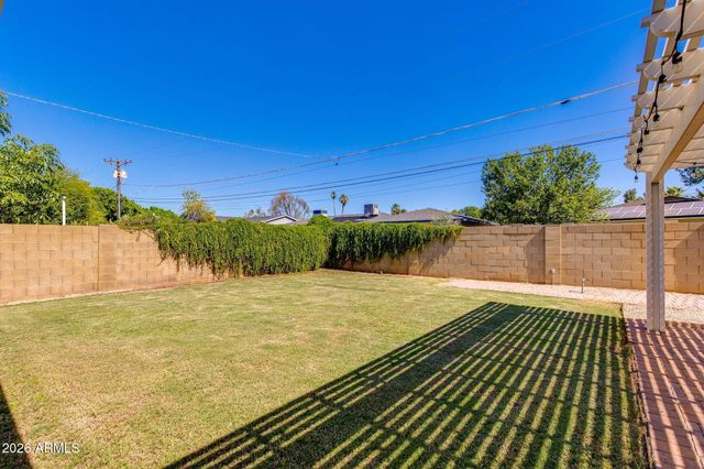 5002 E MITCHELL Drive, Phoenix, AZ 85018