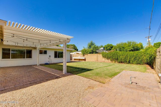 5002 E MITCHELL Drive, Phoenix, AZ 85018