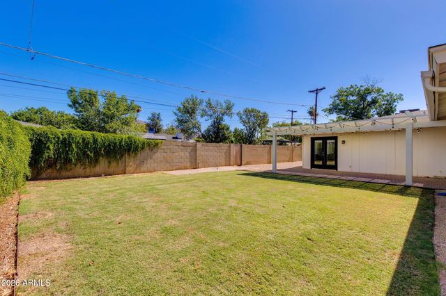 5002 E MITCHELL Drive, Phoenix, AZ 85018