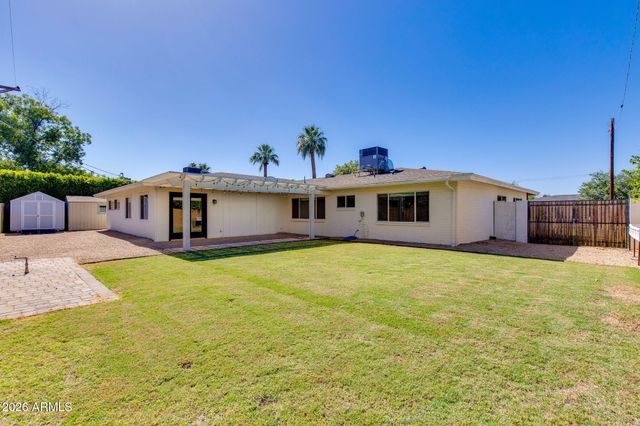 5002 E MITCHELL Drive, Phoenix, AZ 85018