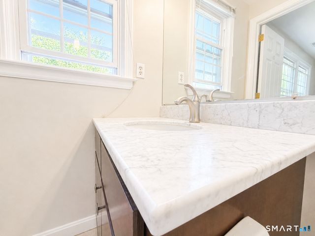 8 Barrington Drive C, Wethersfield, CT 06109