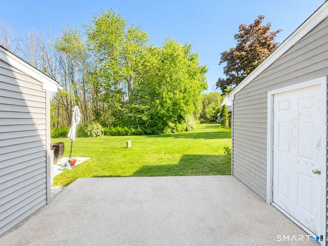 8 Barrington Drive C, Wethersfield, CT 06109