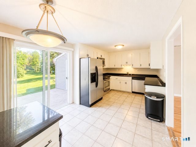 8 Barrington Drive C, Wethersfield, CT 06109