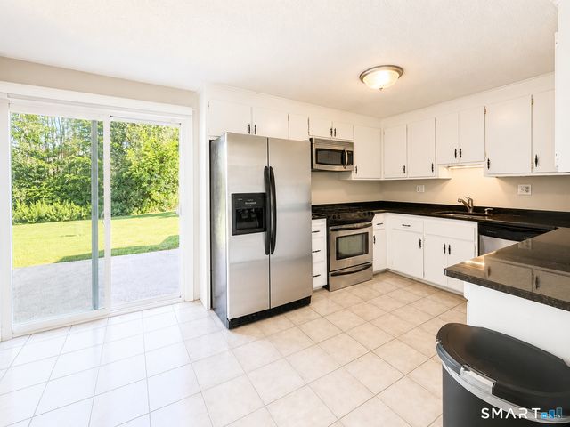 8 Barrington Drive C, Wethersfield, CT 06109