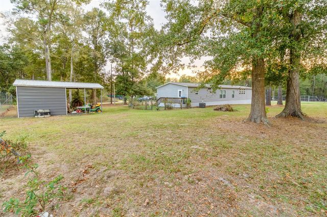 7715 Walnut Tree Lane, Plantersville, TX 77363