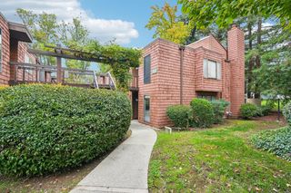 802 Woodside Ln East #1, Sacramento, CA 95825