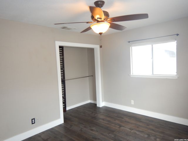 14139 SWALLOW DR, San Antonio, TX 78217