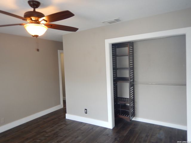 14139 SWALLOW DR, San Antonio, TX 78217