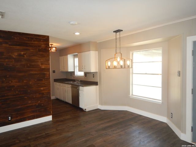 14139 SWALLOW DR, San Antonio, TX 78217