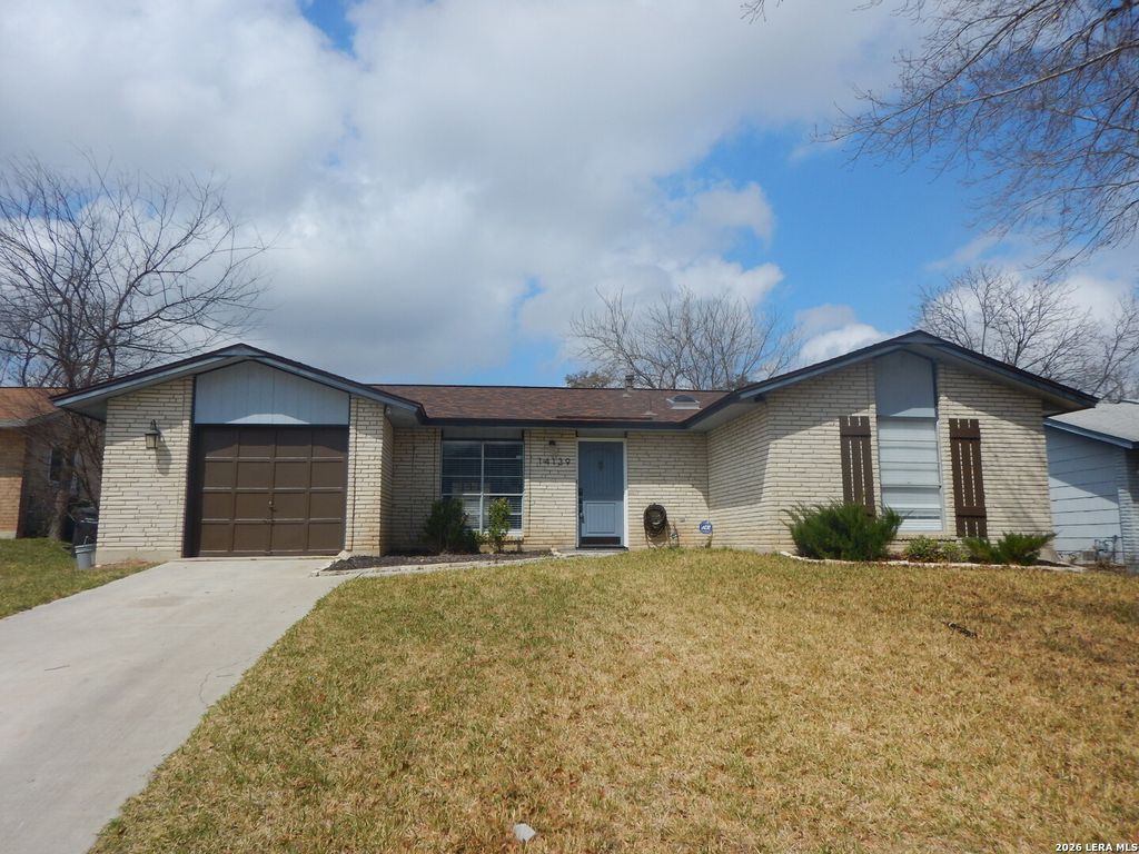 14139 SWALLOW DR, San Antonio, TX 78217