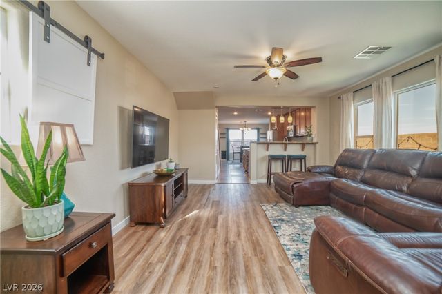 504 Beckton Park Avenue, Las Vegas, NV 89178