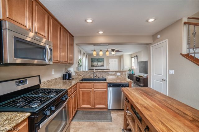 504 Beckton Park Avenue, Las Vegas, NV 89178