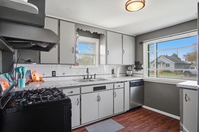 4506 E 6th Ave, Spokane Valley, WA 99212